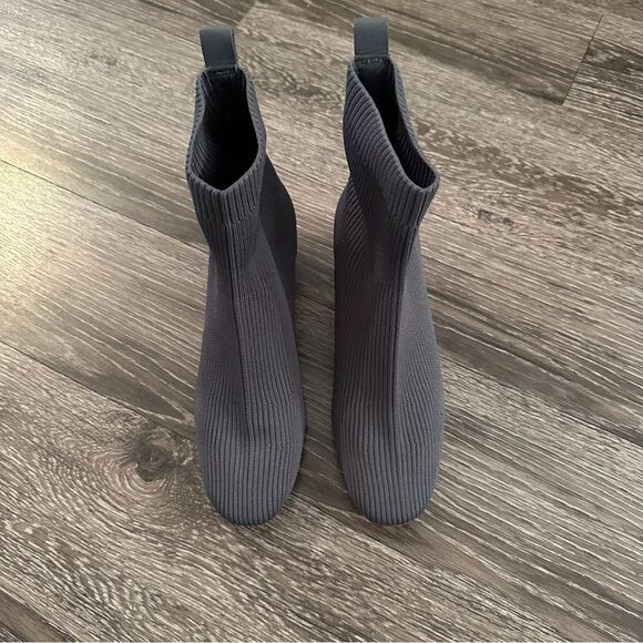 Everlane the Glove Boot in Grey - Picture 3 of 8